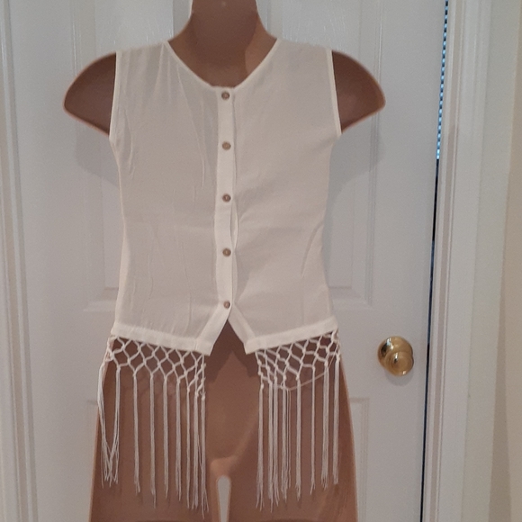 Miss Me NWOT Fringe Top - Picture 2 of 6
